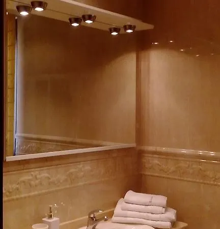 Granada 2* سلامنكا