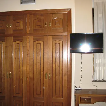Guest house Granada 2*