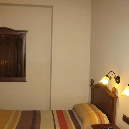 Guest house Granada 2*
