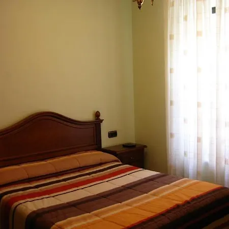 格拉纳达旅馆 招待所